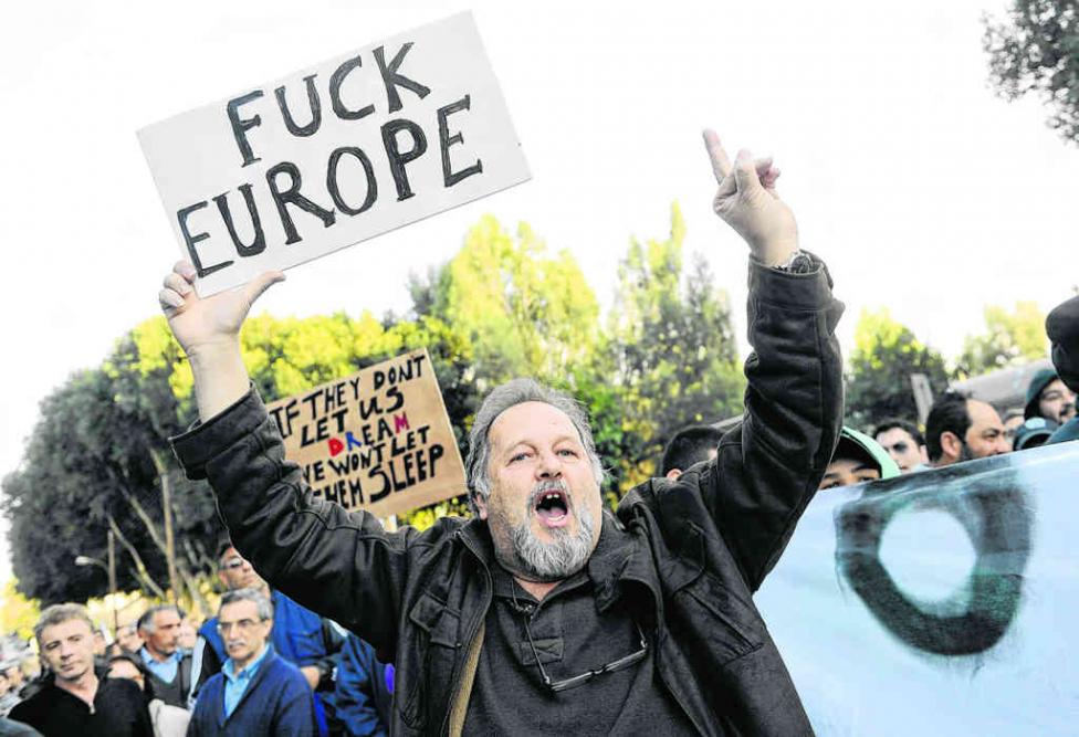 http://www.les-crises.fr/images/0820-dettes/0827-probleme-chypre/photo-chypre-europe-1.jpg